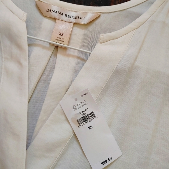 New! Banana Republic Women XS Cream Blouse - Picture 5 of 7